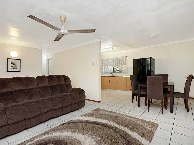 40 Nephrite Street, Woree QLD 4868