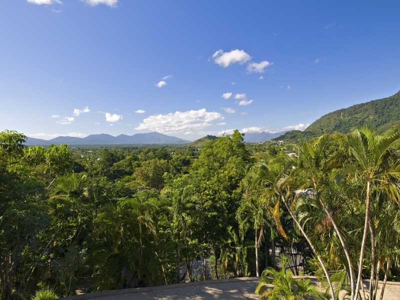 140 Sydney Street, Bayview Heights QLD 4868