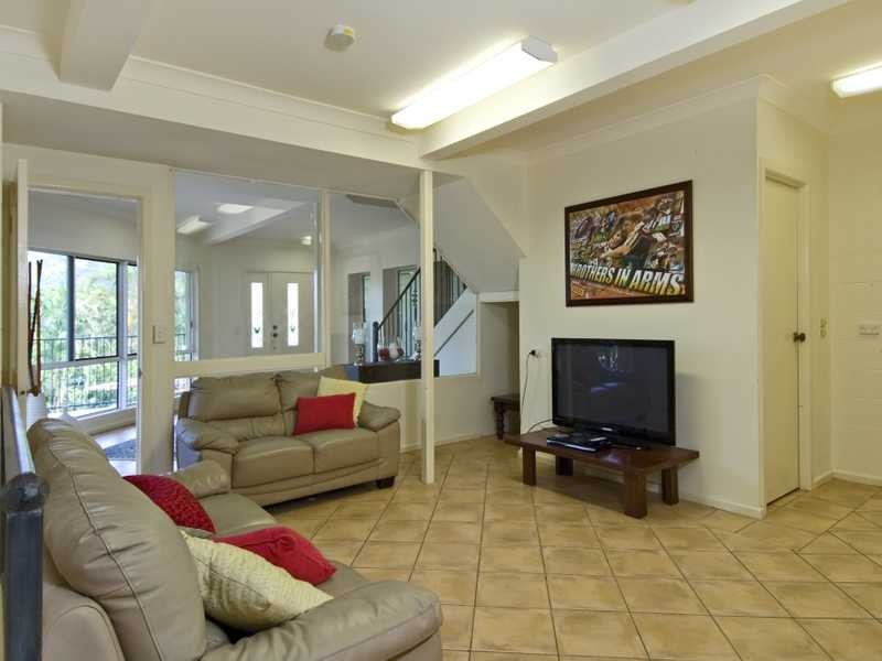 140 Sydney Street, Bayview Heights QLD 4868