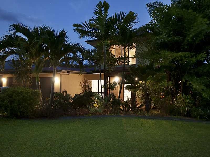 24 Elphinstone Street, Kanimbla QLD 4870