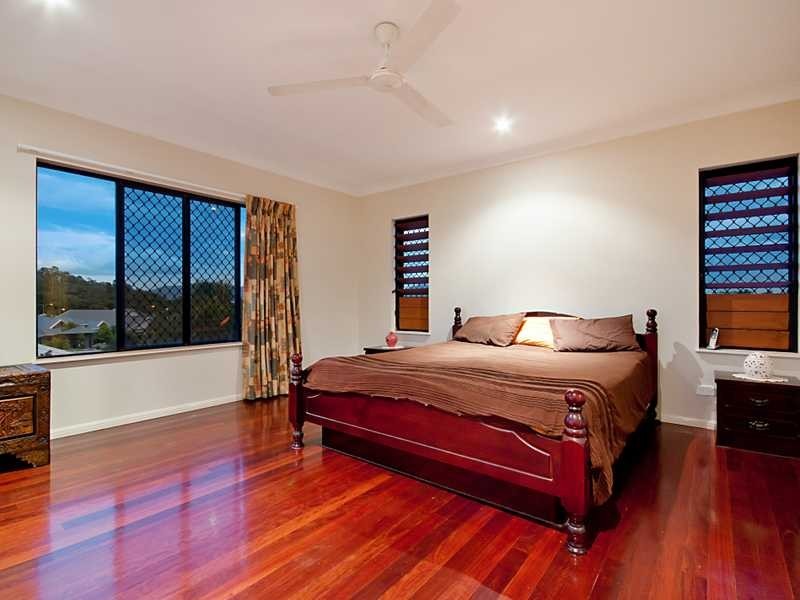 24 Elphinstone Street, Kanimbla QLD 4870