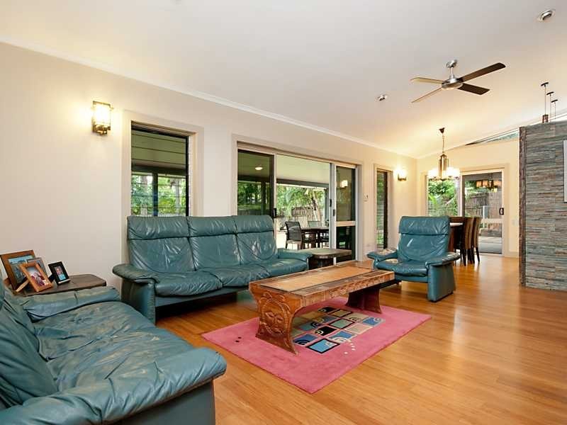 5 Rogers Close, Whitfield QLD 4870