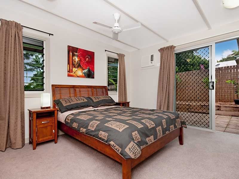 5 Rogers Close, Whitfield QLD 4870