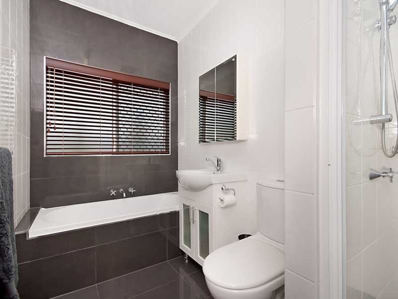 5 Rogers Close, Whitfield QLD 4870