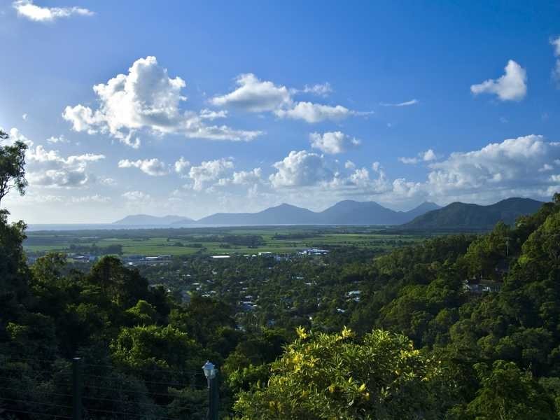 14-16 Chatham Terrace, Smithfield QLD 4878