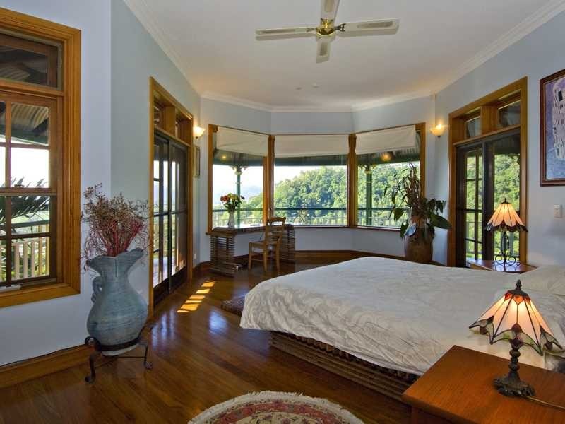 14-16 Chatham Terrace, Smithfield QLD 4878