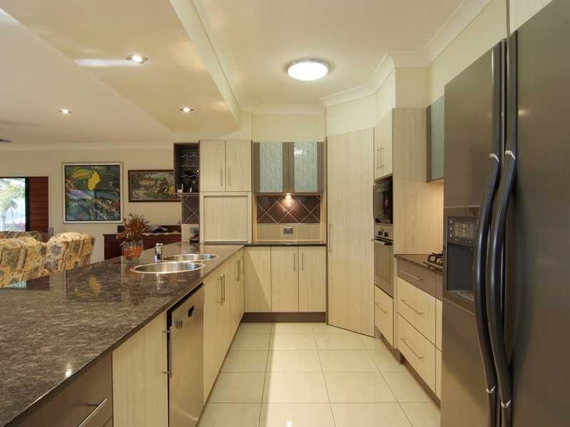 28 Messina Close, Kanimbla QLD 4870