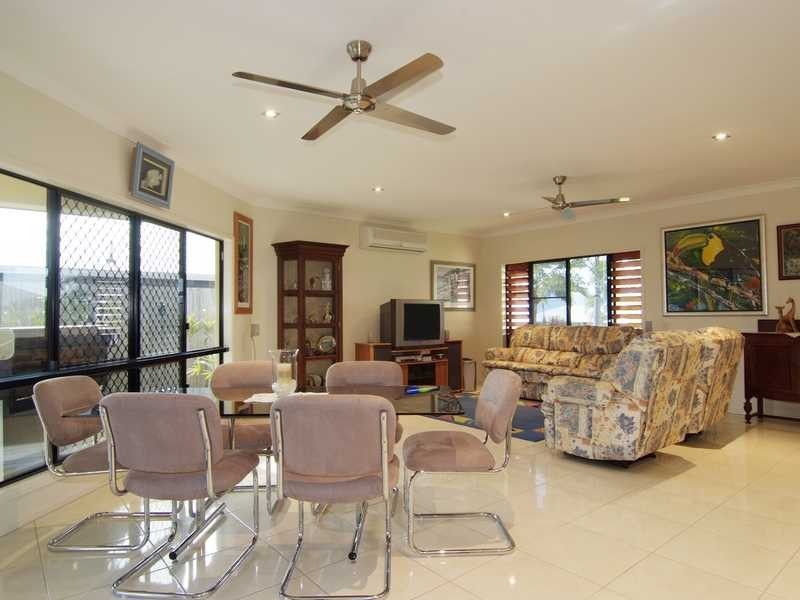 28 Messina Close, Kanimbla QLD 4870