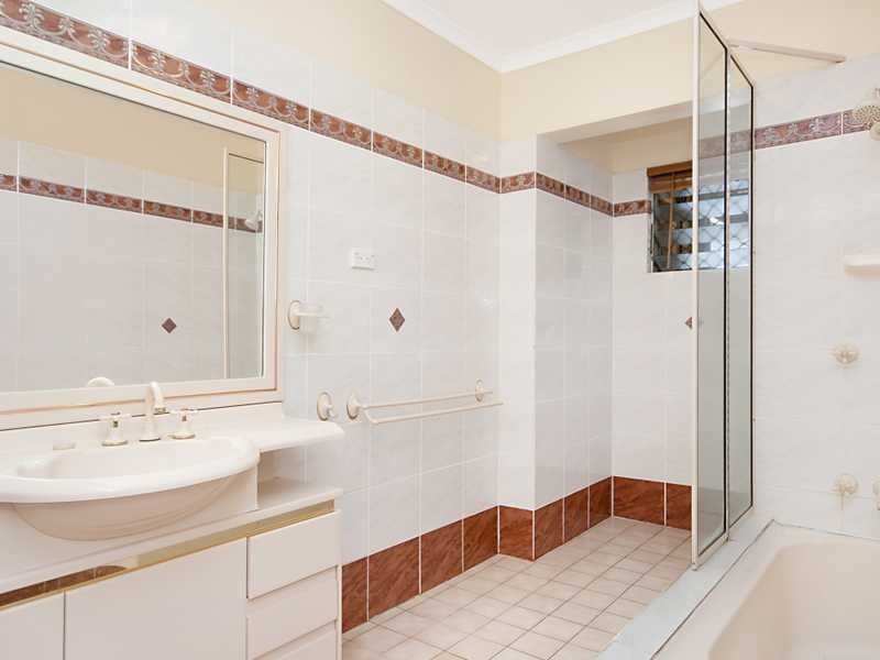 29 Oxley Street, Edge Hill QLD 4870