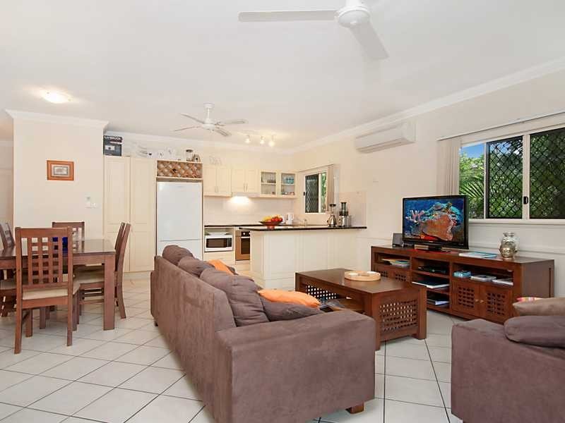 9/5 Lily Street, Cairns North QLD 4870