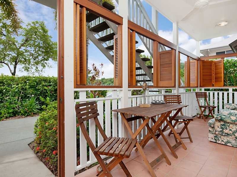 9/5 Lily Street, Cairns North QLD 4870