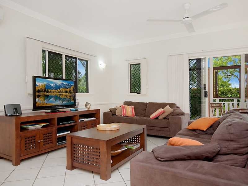 9/5 Lily Street, Cairns North QLD 4870