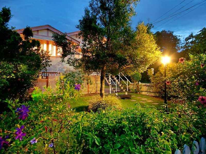 33 Denbeigh Street, Parramatta Park QLD 4870