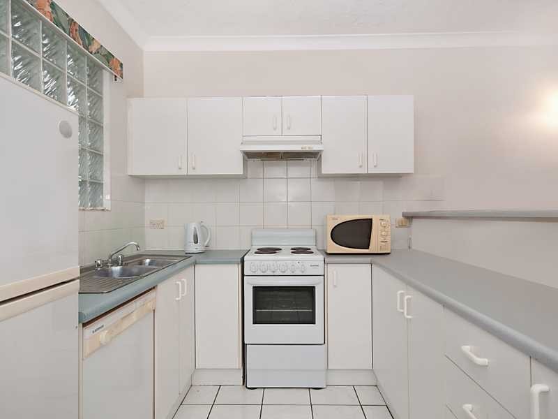 6/17 Upward Street, Cairns City QLD 4870