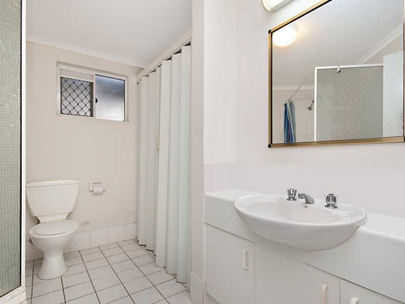 6/17 Upward Street, Cairns City QLD 4870