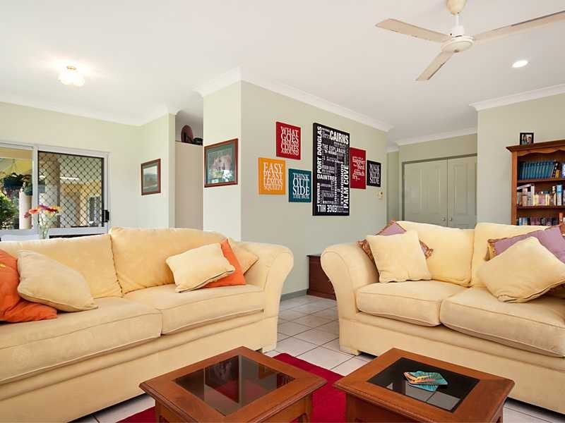 7 Jarrad Close, Mooroobool QLD 4870