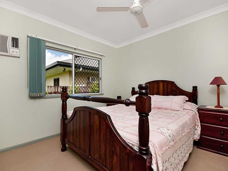 7 Jarrad Close, Mooroobool QLD 4870