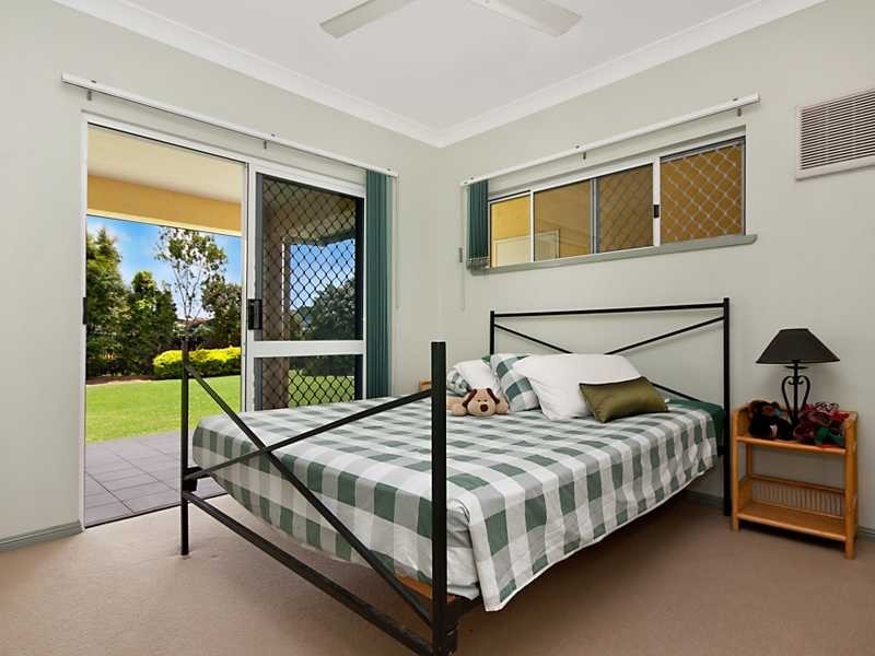 7 Jarrad Close, Mooroobool QLD 4870