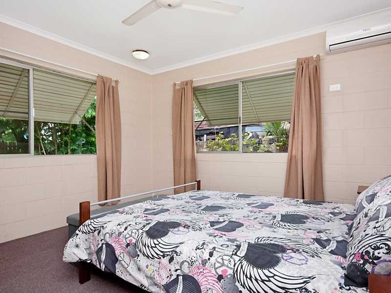 19 Jensen Street, Manoora QLD 4870