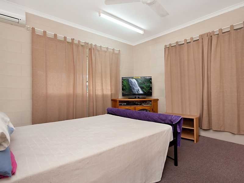 19 Jensen Street, Manoora QLD 4870