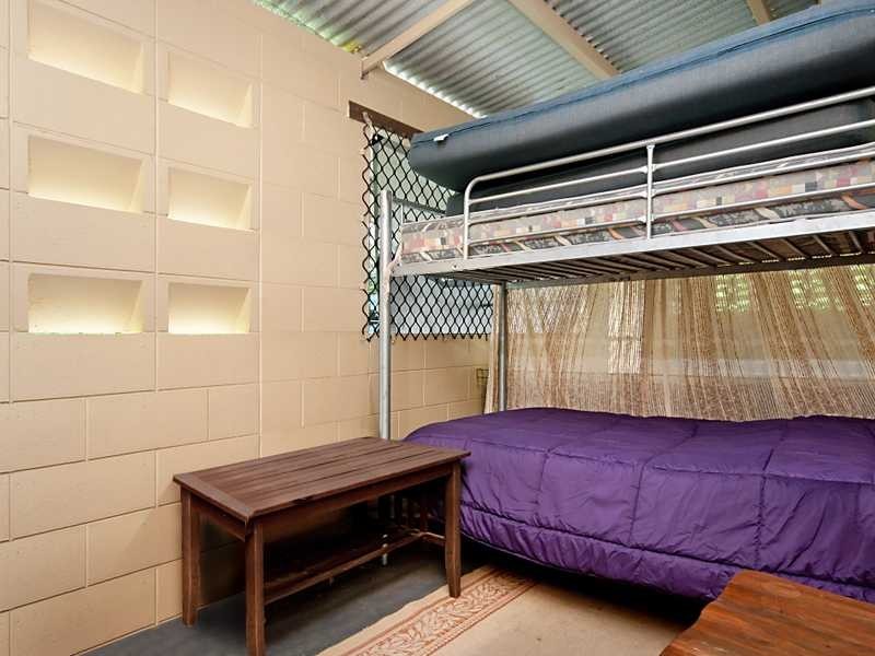 19 Jensen Street, Manoora QLD 4870