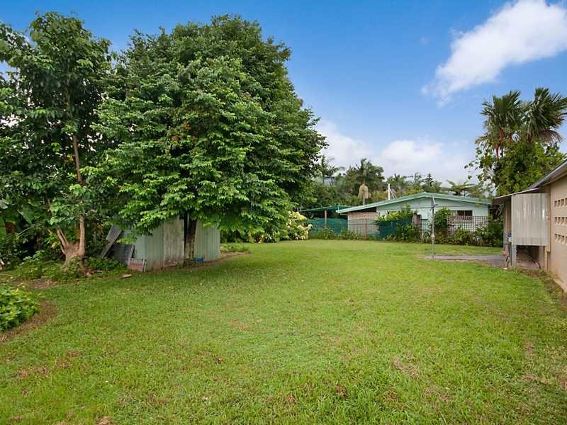 19 Jensen Street, Manoora QLD 4870