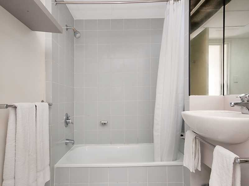 31A & B/209 Abbott Street, Cairns North QLD 4870