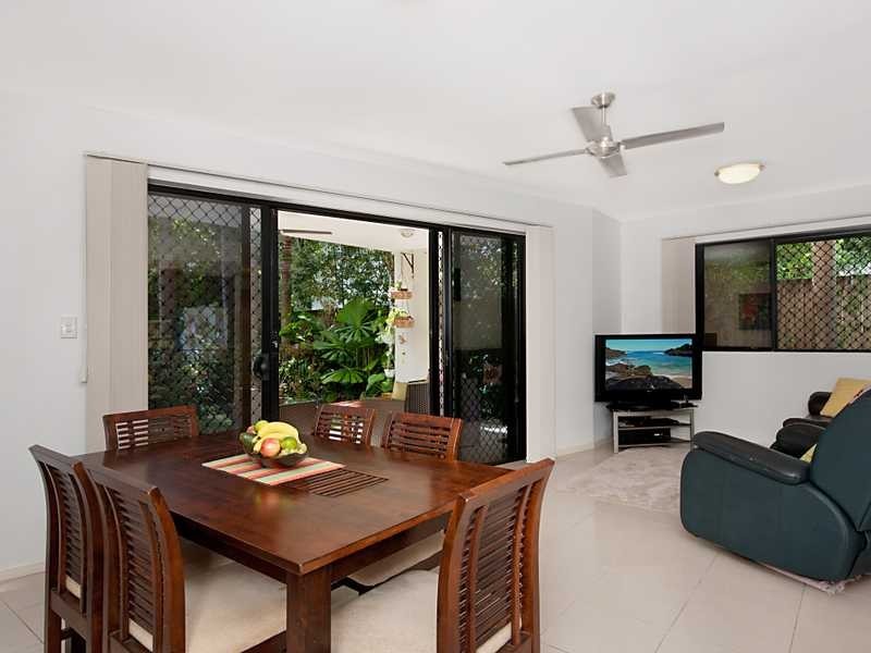 16/351 Lake Street, Cairns North QLD 4870