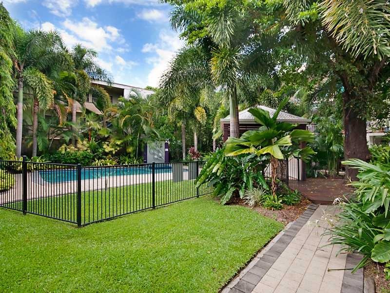 16/351 Lake Street, Cairns North QLD 4870