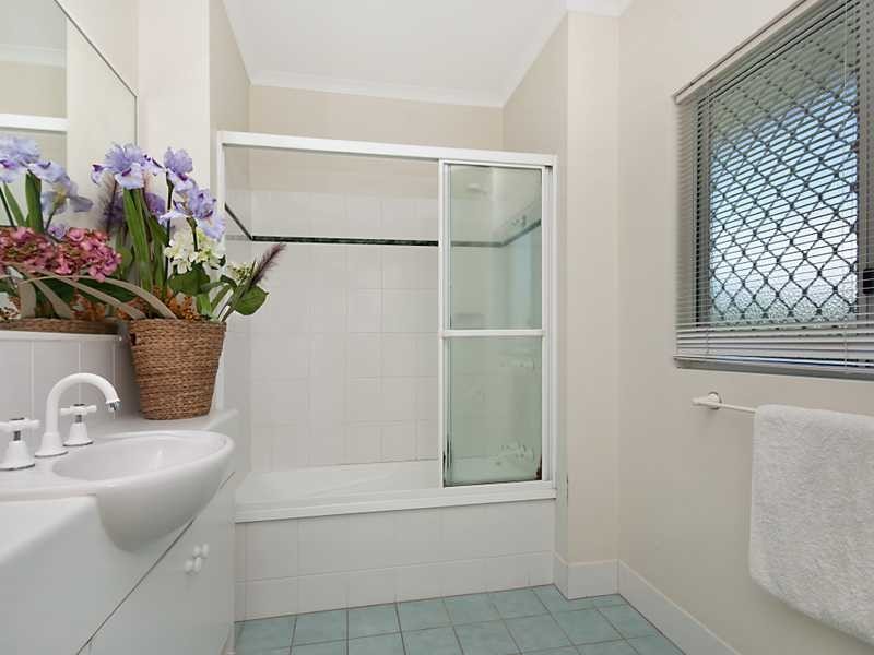 65/1 McGregor Street, Mooroobool QLD 4870