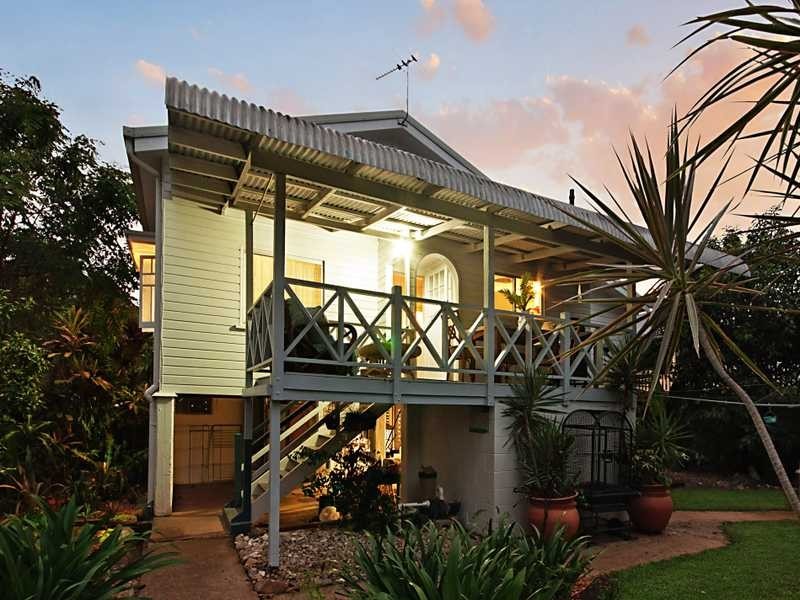 30 Hall Street, Edge Hill QLD 4870