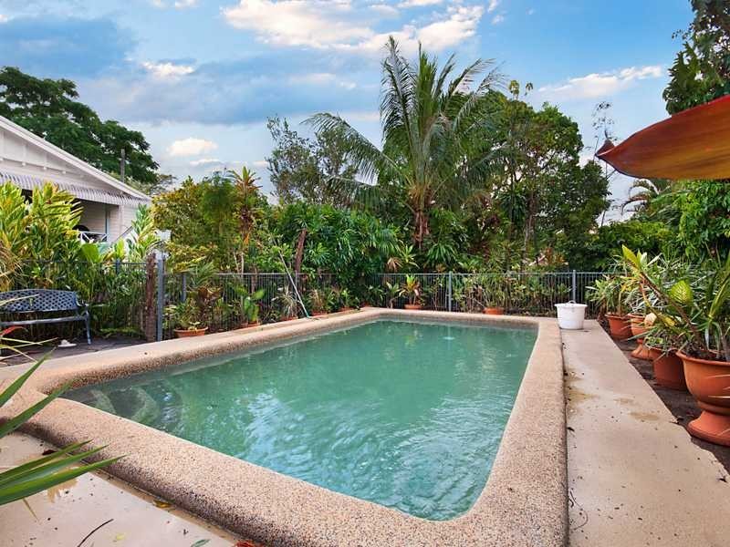 30 Hall Street, Edge Hill QLD 4870