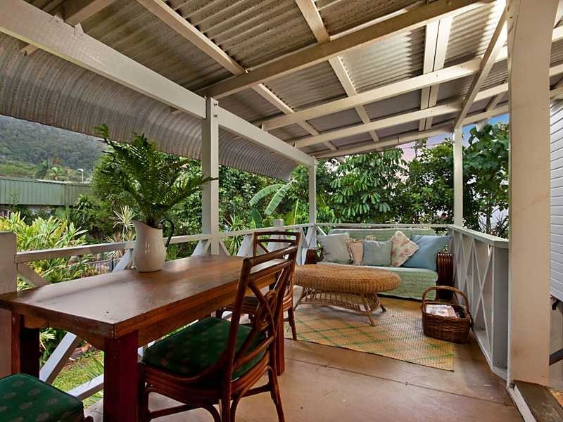 30 Hall Street, Edge Hill QLD 4870