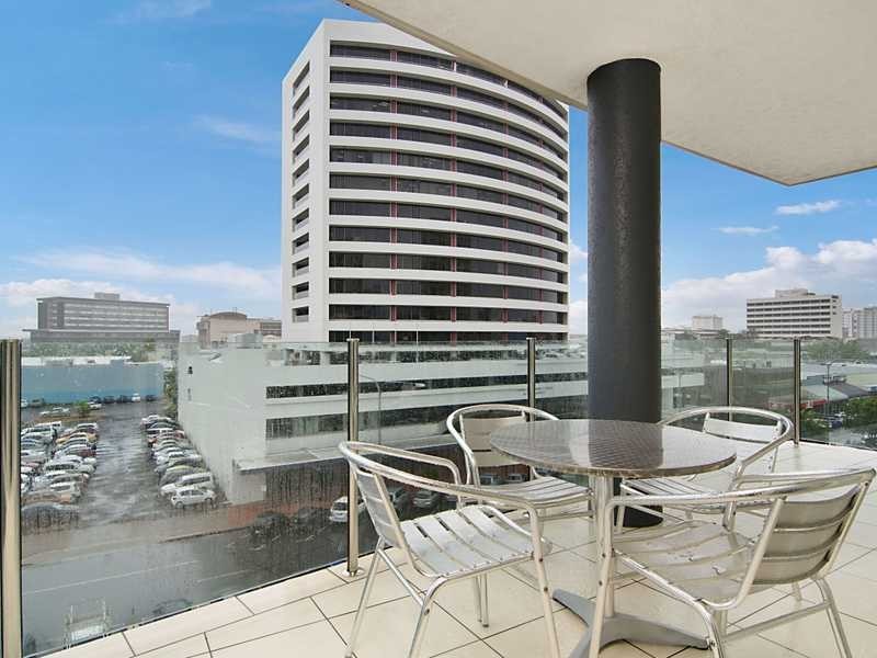 501/6 Lake Street, Cairns City QLD 4870