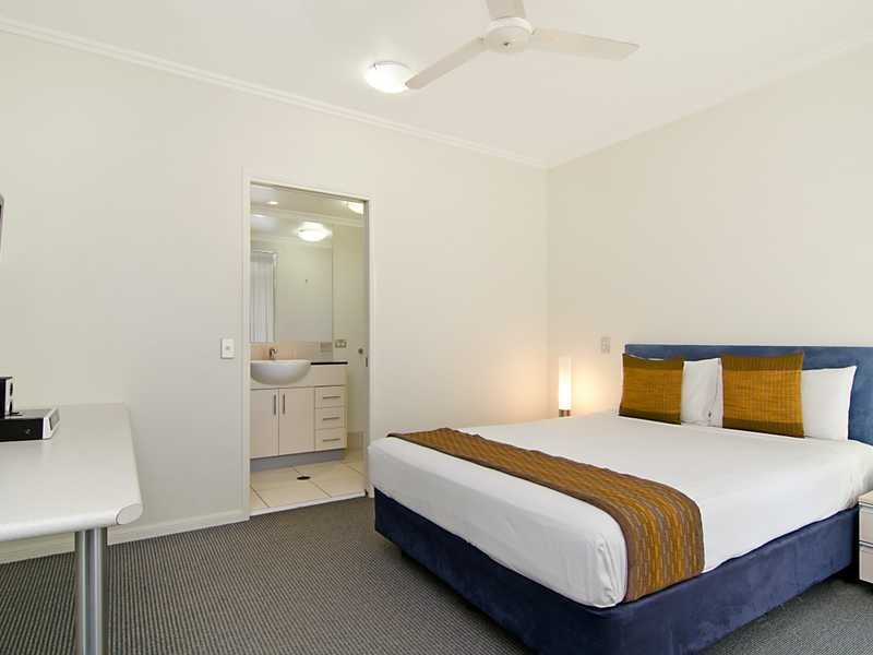 501/6 Lake Street, Cairns City QLD 4870