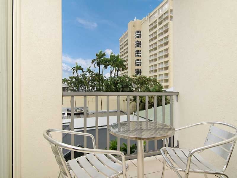 501/6 Lake Street, Cairns City QLD 4870