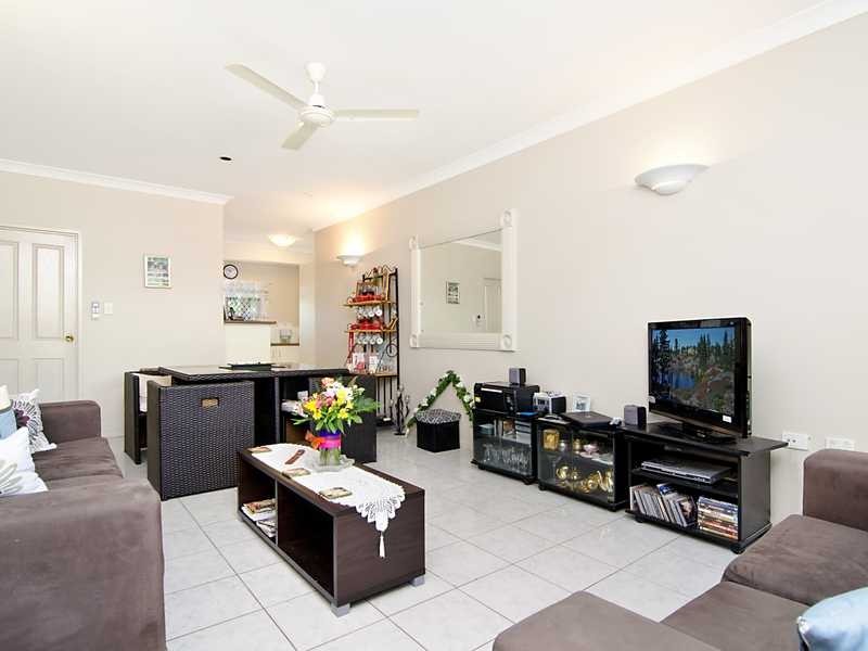 3/5 Ingham Court, Mooroobool QLD 4870