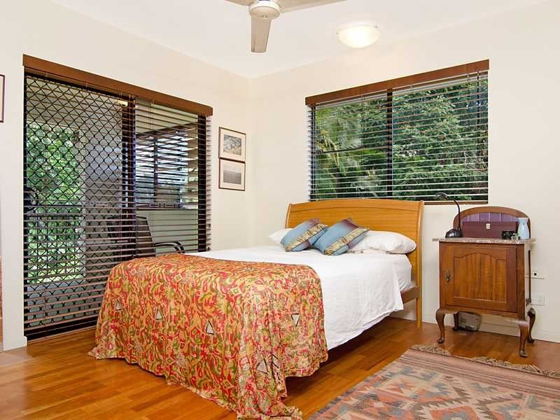 8/33 Digger Street, Cairns North QLD 4870