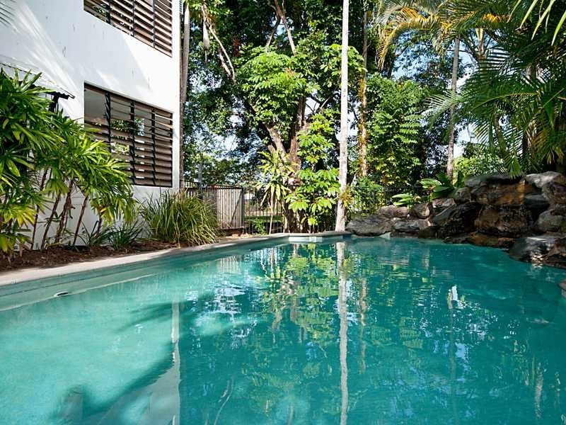 8/33 Digger Street, Cairns North QLD 4870