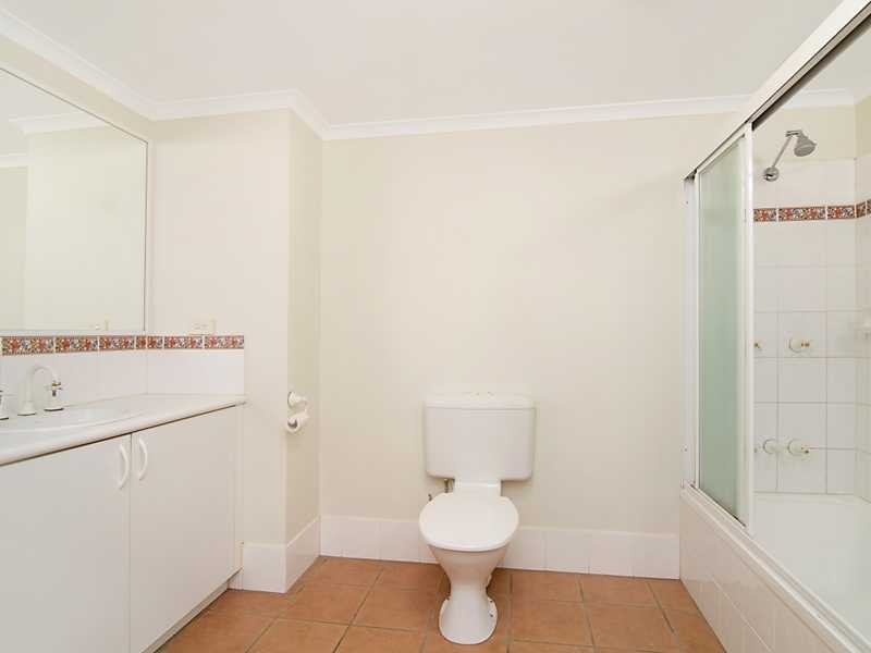 9/8 Clare Street, Parramatta Park QLD 4870