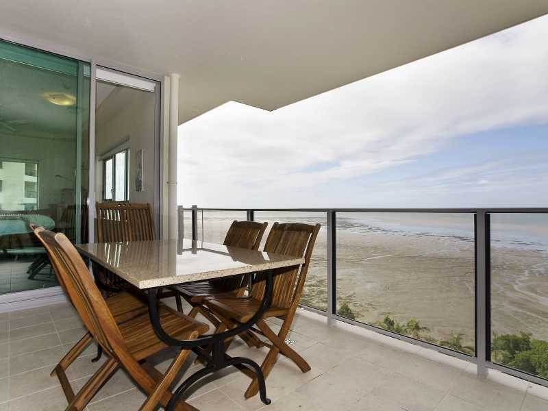 1104/99 Esplanade, Cairns City QLD 4870
