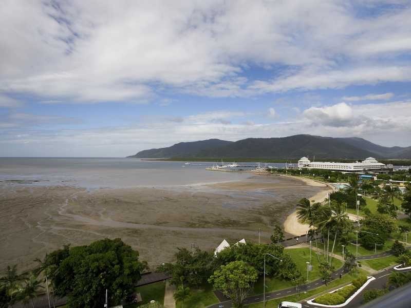 1104/99 Esplanade, Cairns City QLD 4870