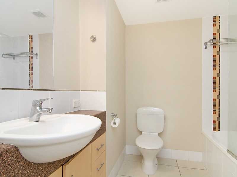 4/19 Upward Street, Cairns QLD 4870