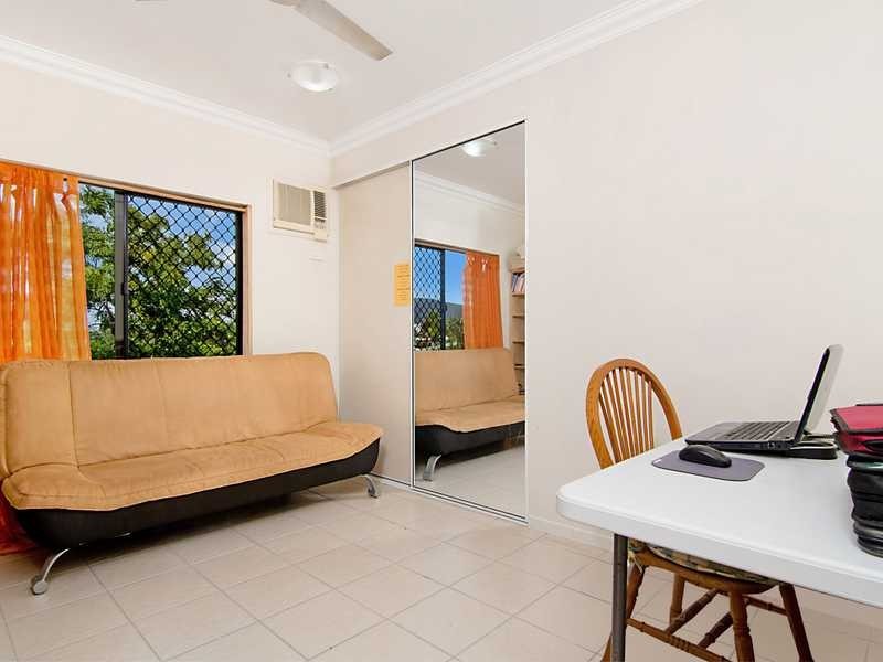 9/7 Pembroke Street, Cairns QLD 4870
