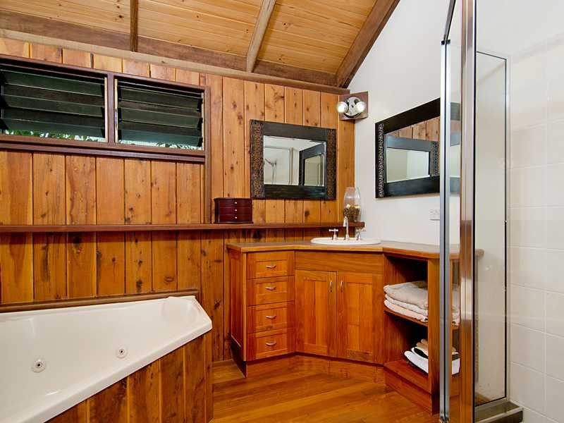 9 Licuala Close, Kamerunga QLD 4870