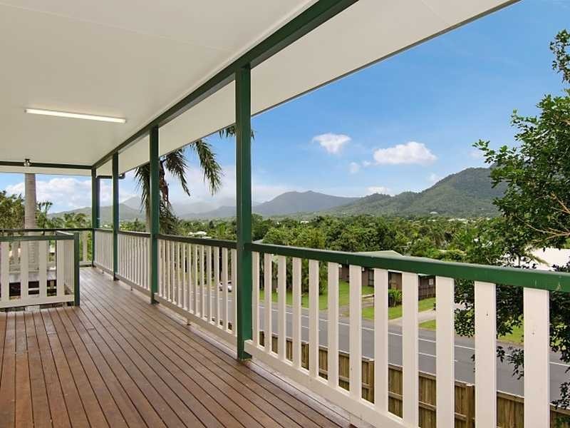 1 Guthrie Close, Bentley Park QLD 4869