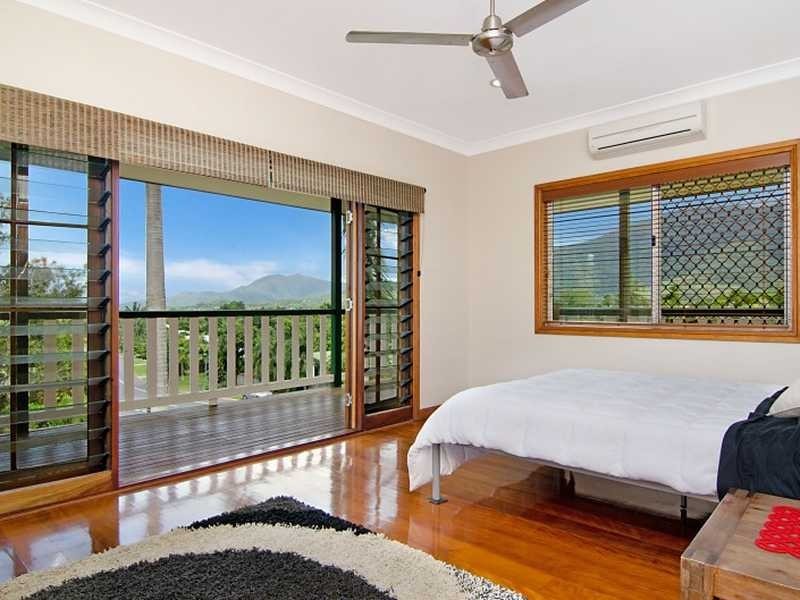 1 Guthrie Close, Bentley Park QLD 4869