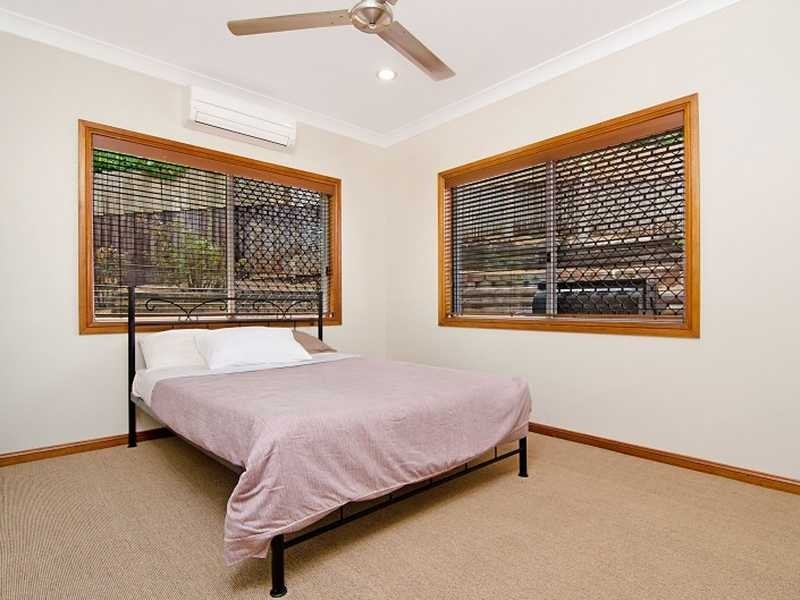 1 Guthrie Close, Bentley Park QLD 4869