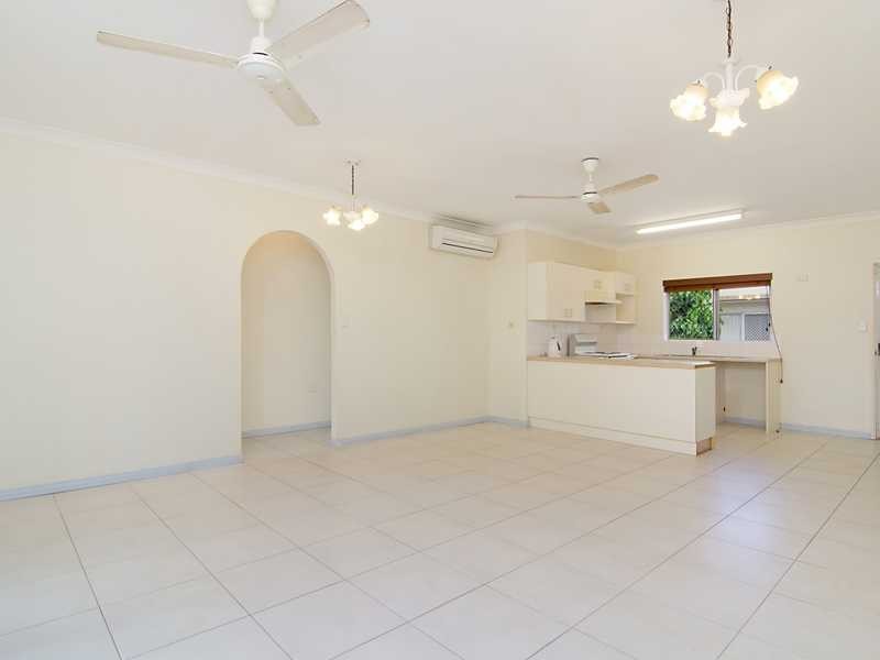 6/15 Grantala Street, Manoora QLD 4870