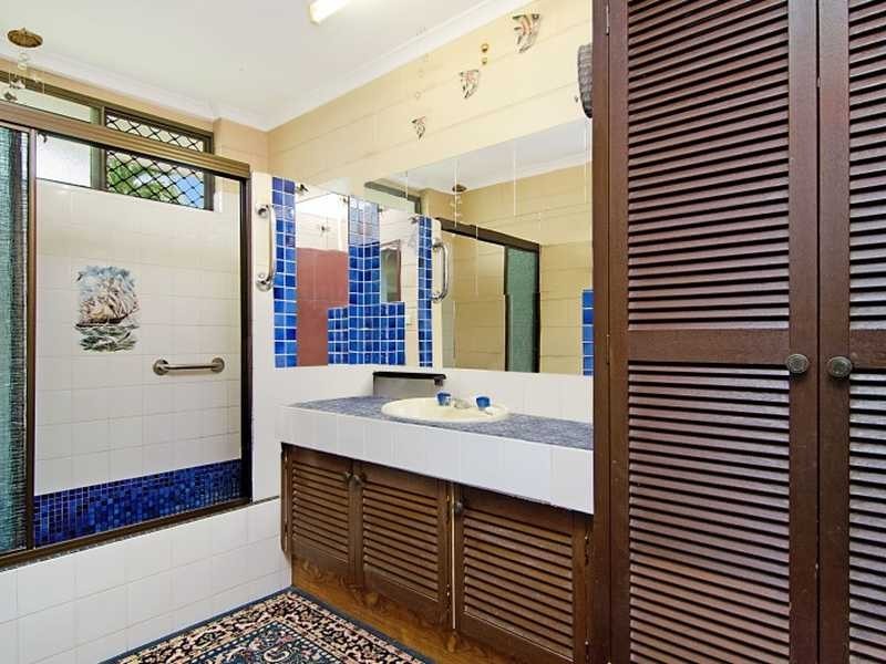 251 Pease Street, Edge Hill QLD 4870